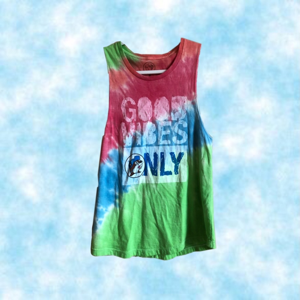 NWOT Buc-ee’s tie dye print muscle tank